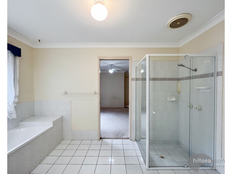 86 Inverness Way, Parkwood QLD 4214