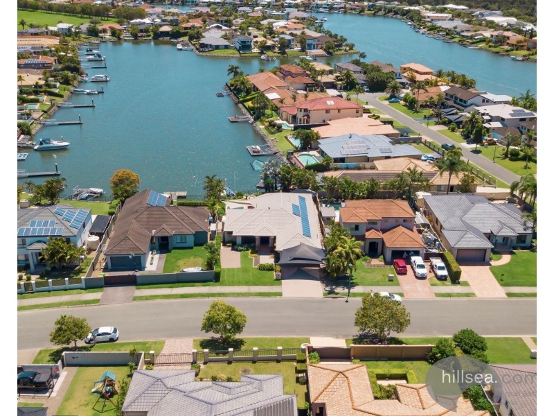 28 John Dalley Drive, Helensvale QLD 4212