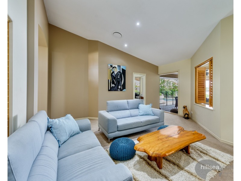 28 John Dalley Drive, Helensvale QLD 4212