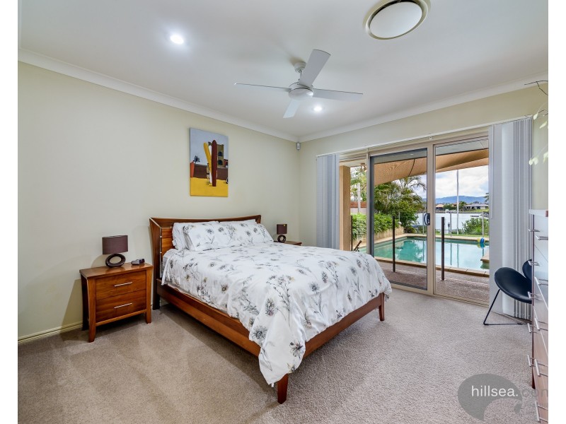 28 John Dalley Drive, Helensvale QLD 4212
