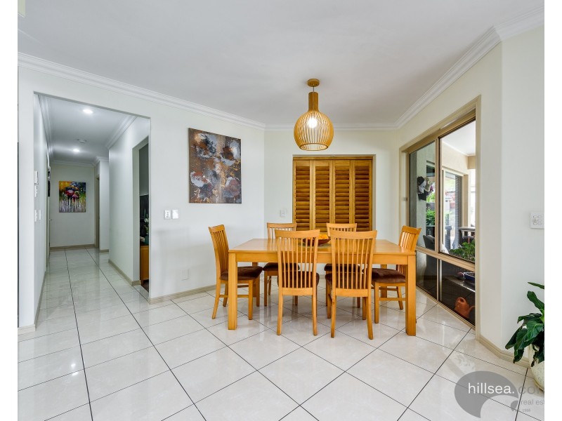 28 John Dalley Drive, Helensvale QLD 4212