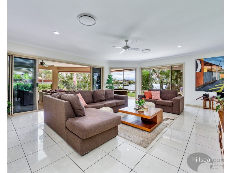 28 John Dalley Drive, Helensvale QLD 4212