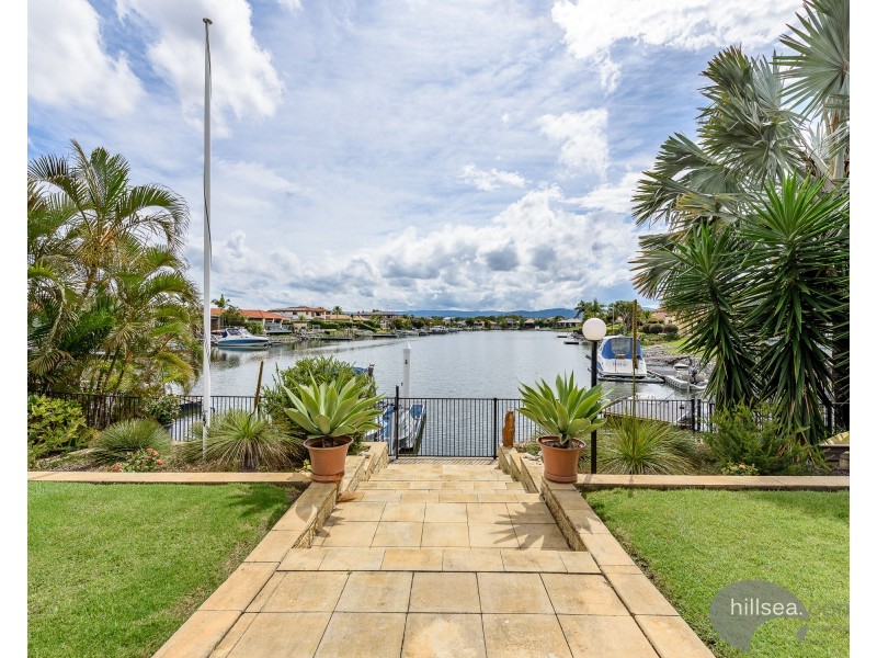 28 John Dalley Drive, Helensvale QLD 4212