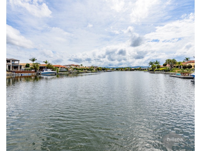 28 John Dalley Drive, Helensvale QLD 4212