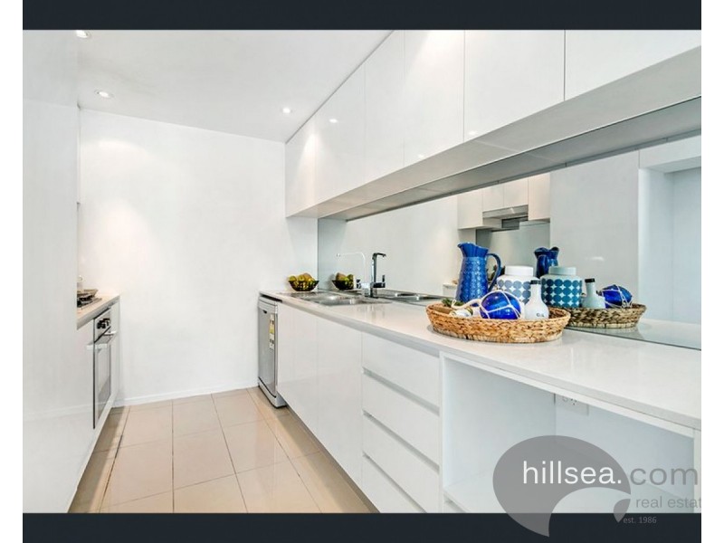 410/15 Compass Drive, Biggera Waters QLD 4216
