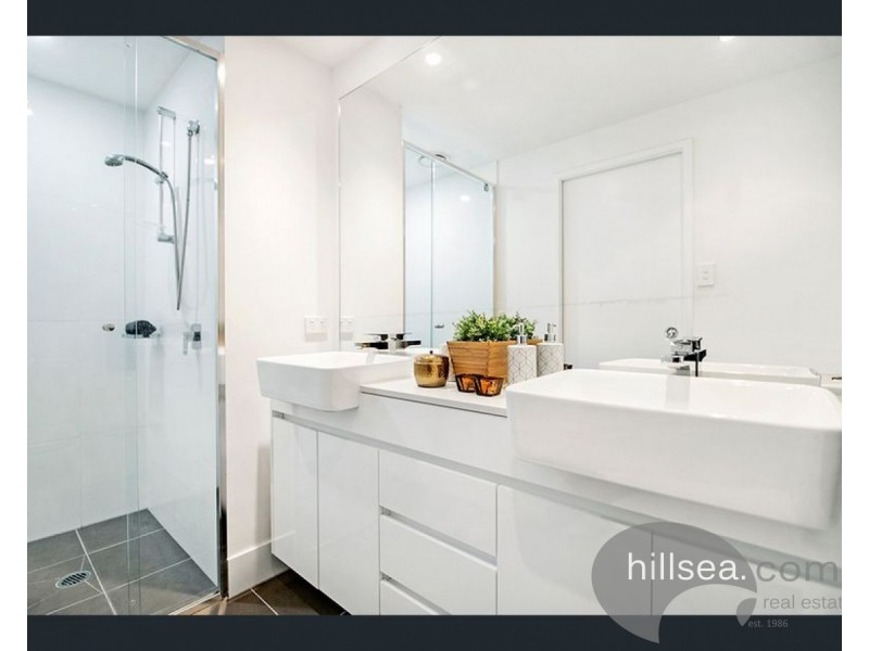 410/15 Compass Drive, Biggera Waters QLD 4216