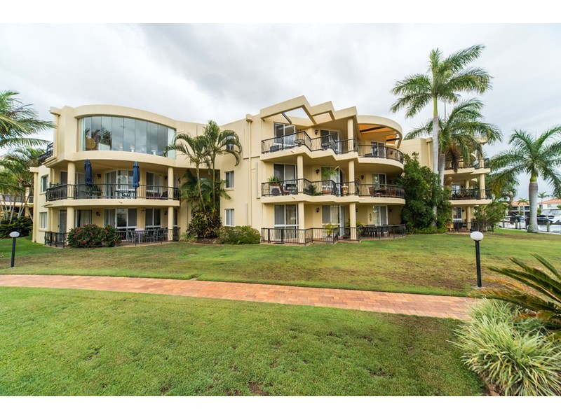25/41A Broadwater Street, Runaway Bay QLD 4216