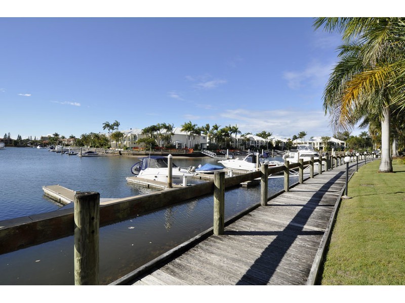 25/41A Broadwater Street, Runaway Bay QLD 4216