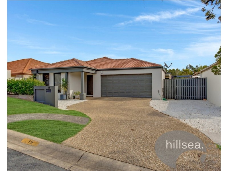 19 Amsonia Court, Arundel QLD 4214