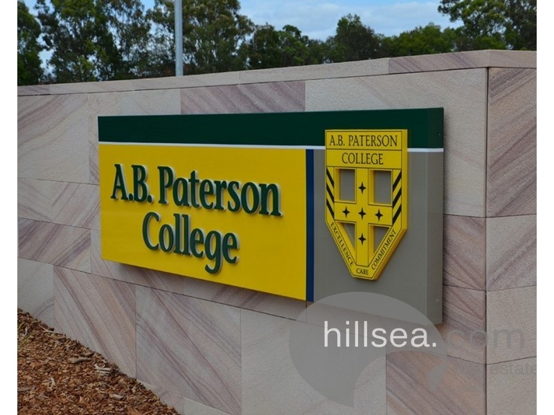 19 Amsonia Court, Arundel QLD 4214