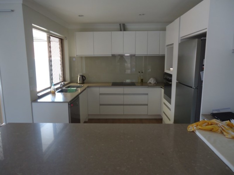 2/5 Brady Drive, Coombabah QLD 4216