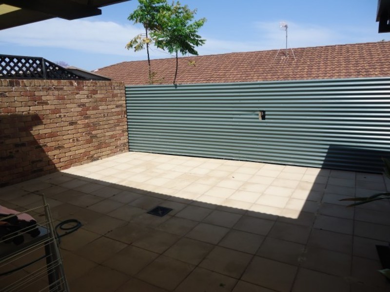 2/5 Brady Drive, Coombabah QLD 4216