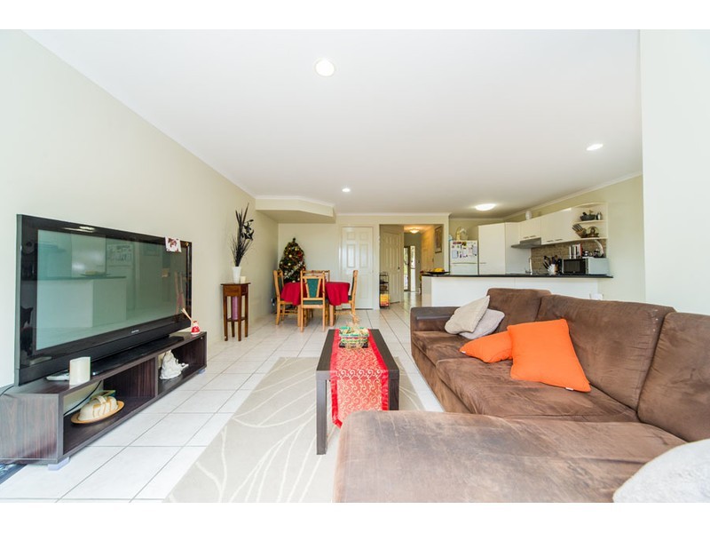 18/447 Pine Ridge Road, Runaway Bay QLD 4216