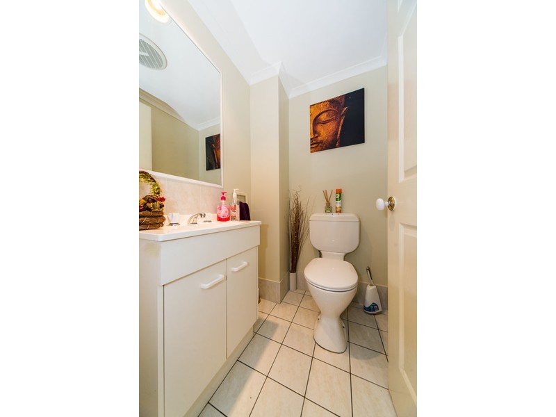 18/447 Pine Ridge Road, Runaway Bay QLD 4216