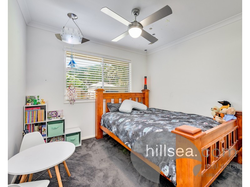 14 Akoonah Street, Hope Island QLD 4212