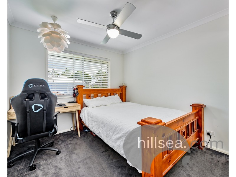 14 Akoonah Street, Hope Island QLD 4212