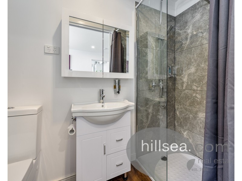 14 Akoonah Street, Hope Island QLD 4212