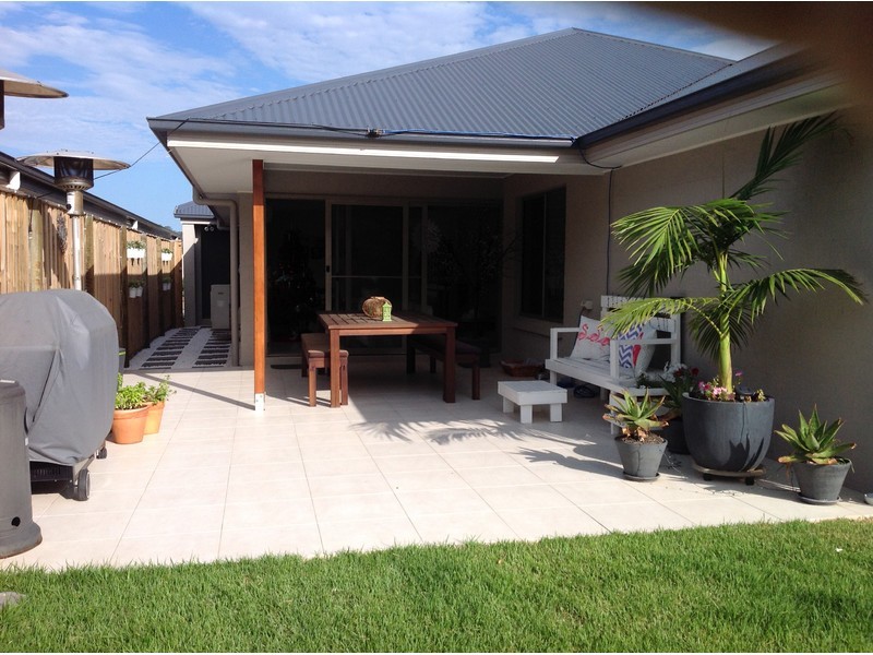 4 Summerstone Place, Maudsland QLD 4210