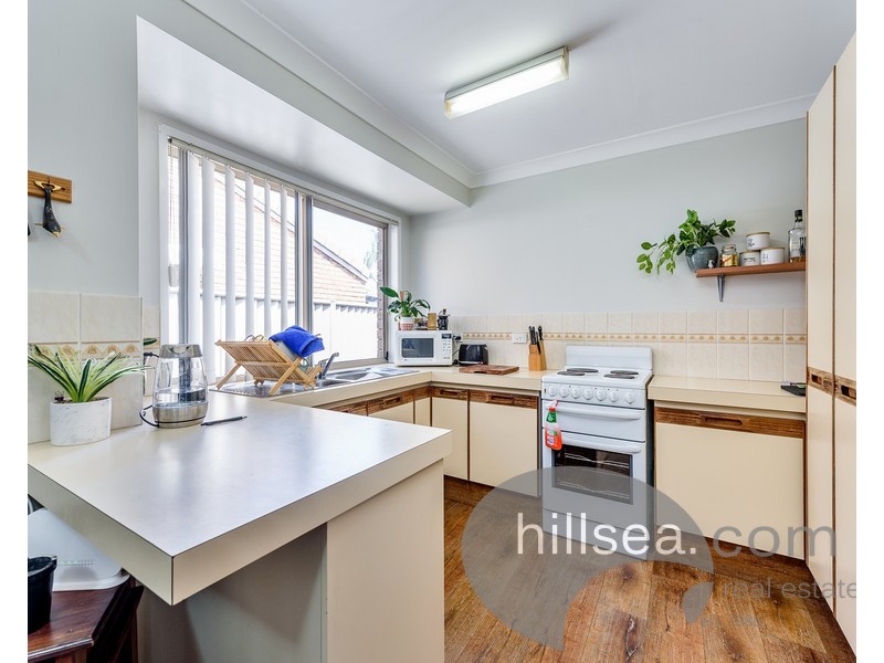 2/122 Oxley Drive, Paradise Point QLD 4216