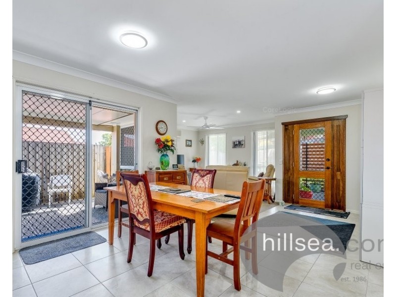 2/94 Greenacre Drive, Parkwood QLD 4214