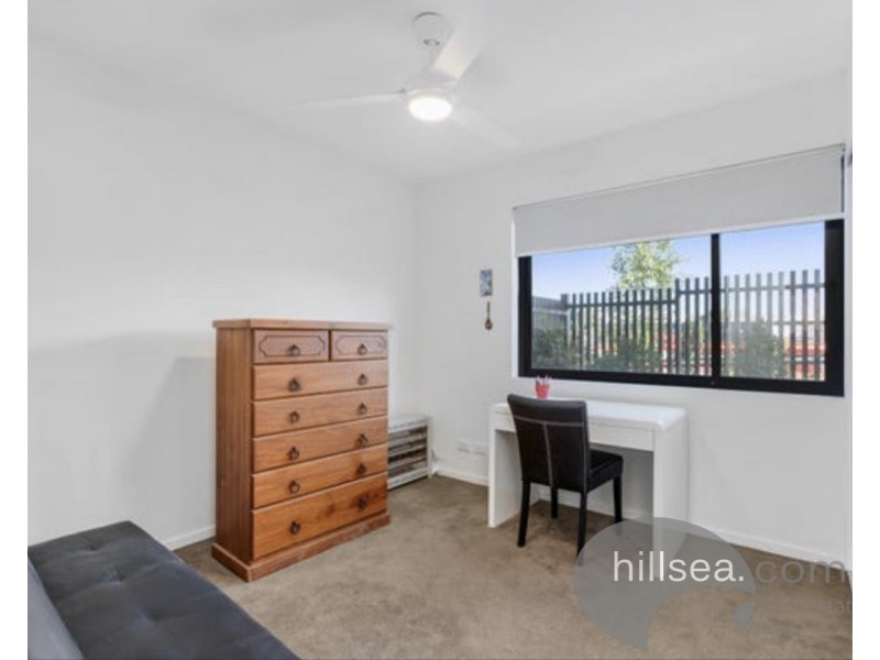 1109/1 Grant Avenue, Hope Island QLD 4212