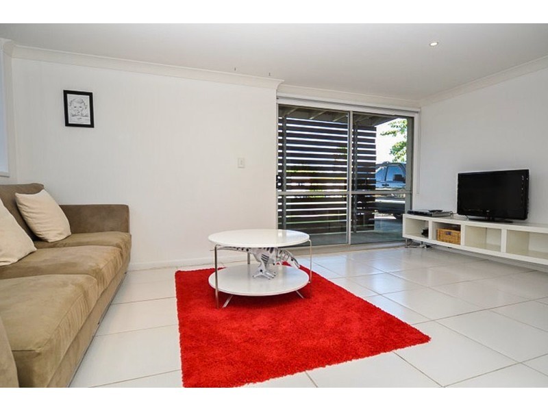 5 Bluegum Avenue, Hollywell QLD 4216