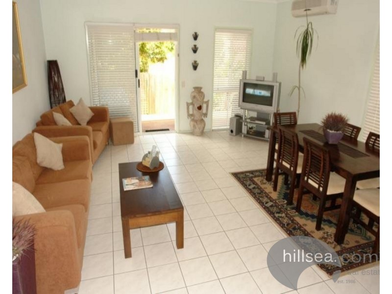 8/90 Pohlman Street, Southport QLD 4215