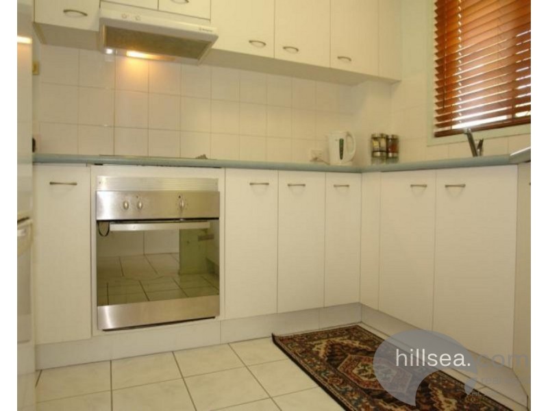 8/90 Pohlman Street, Southport QLD 4215