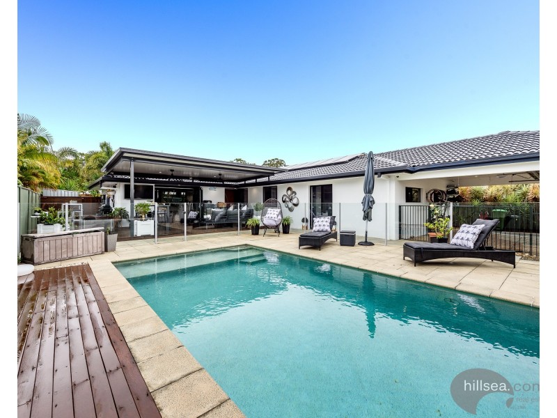 31 Lakefield Crescent, Paradise Point QLD 4216