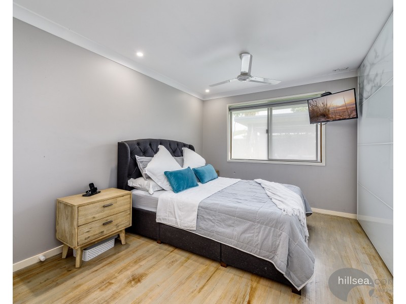 31 Lakefield Crescent, Paradise Point QLD 4216