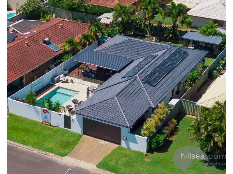 31 Lakefield Crescent, Paradise Point QLD 4216