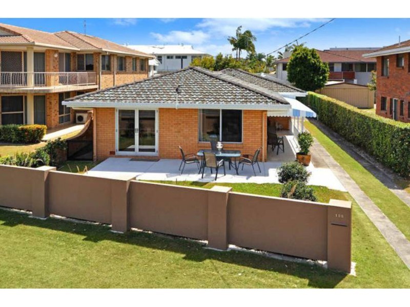 108 The Esplanade, Paradise Point QLD 4216