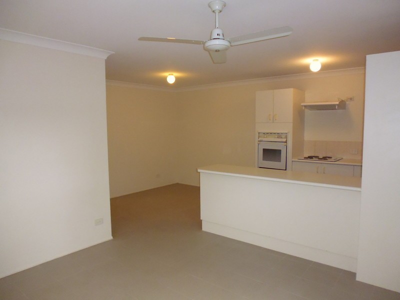 2/8 Coleridge Court, Nerang QLD 4211