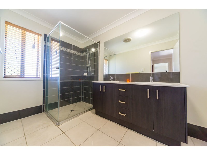 35 Wolseley Way, Upper Coomera QLD 4209