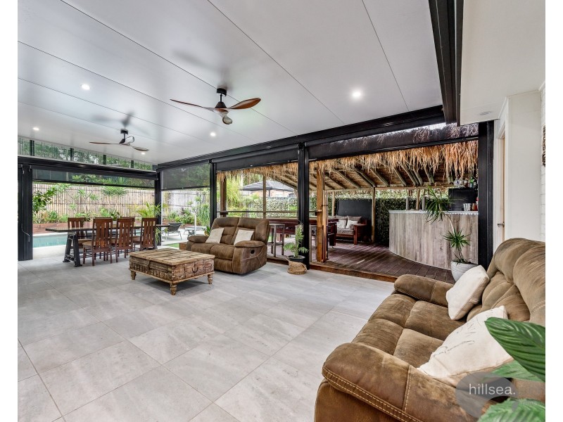 18 Fadden Close, Arundel QLD 4214