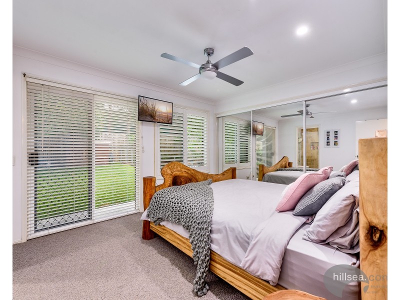 18 Fadden Close, Arundel QLD 4214