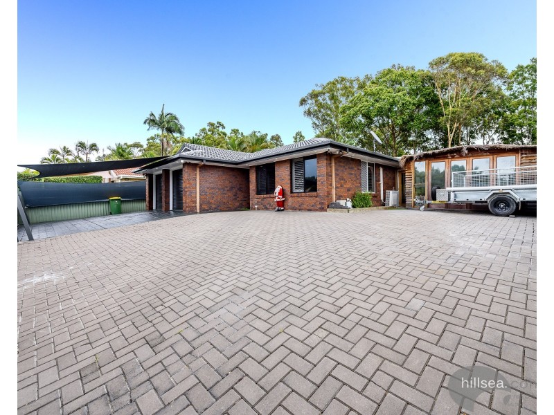 18 Fadden Close, Arundel QLD 4214
