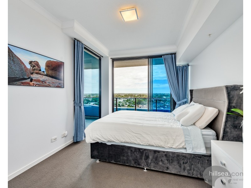 11003/5 Harbourside Court, Biggera Waters QLD 4216