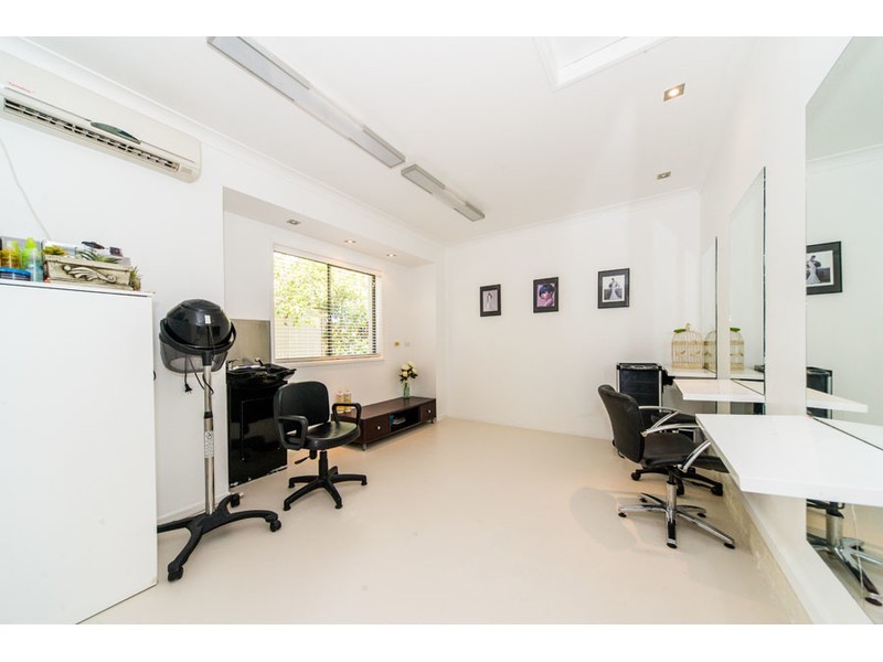 109 Oxley Drive, Paradise Point QLD 4216