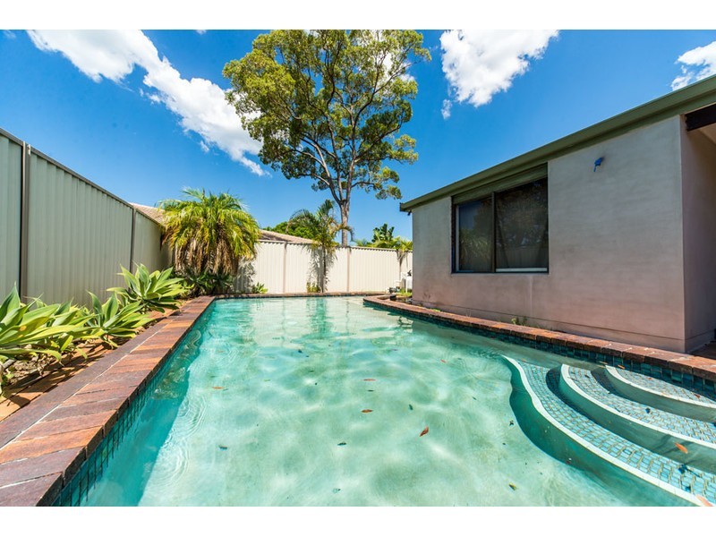 109 Oxley Drive, Paradise Point QLD 4216