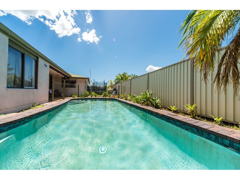 109 Oxley Drive, Paradise Point QLD 4216