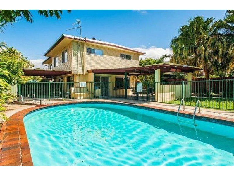 15 Iando Street, Coombabah QLD 4216