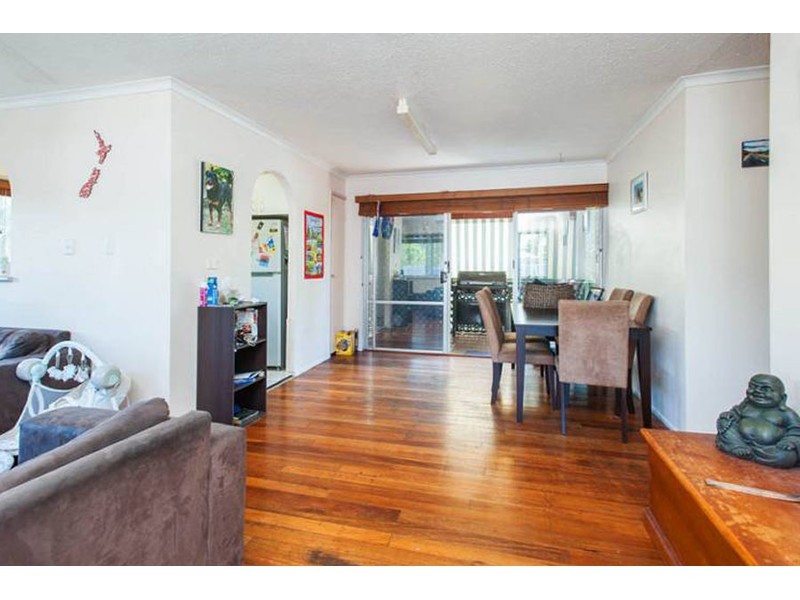 15 Iando Street, Coombabah QLD 4216