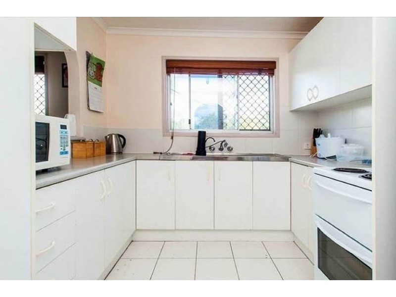 15 Iando Street, Coombabah QLD 4216