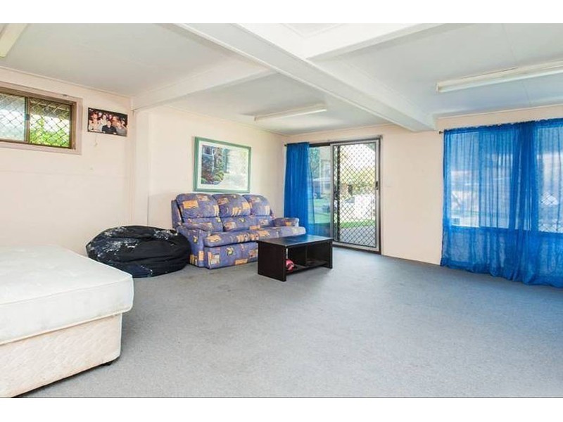 15 Iando Street, Coombabah QLD 4216