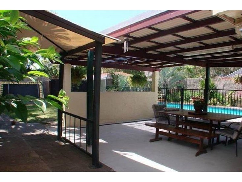 15 Iando Street, Coombabah QLD 4216