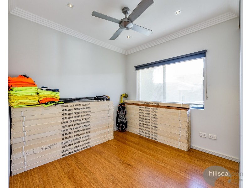 110 Robert Street, Labrador QLD 4215