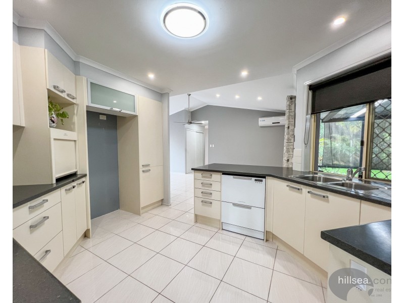 6 Whyalla Court, Helensvale QLD 4212