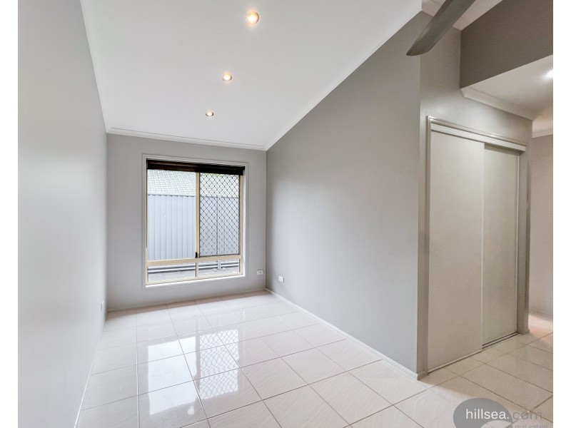 6 Whyalla Court, Helensvale QLD 4212
