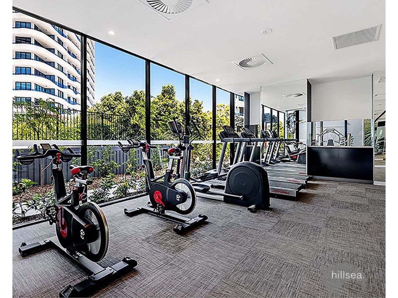 11303/5 Harbourside Court, Biggera Waters QLD 4216